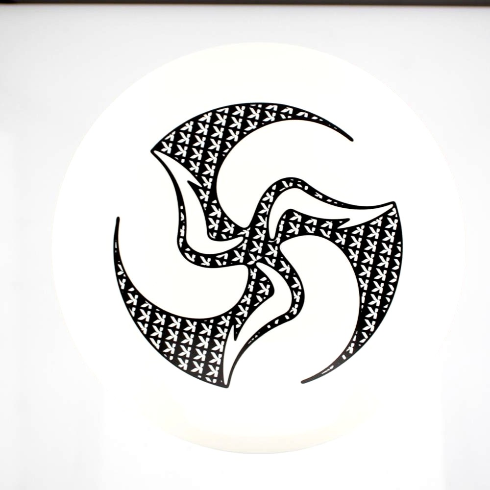 Grace - Kristin Latt Huk Lab - White - 176.3 gm -  Disc ID: 596260