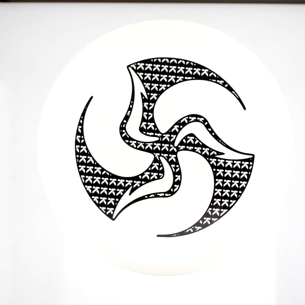 Grace - Kristin Latt Huk Lab - White - 175.4 gm -  Disc ID: 596269